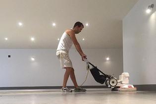BYRON BAY PAINTER