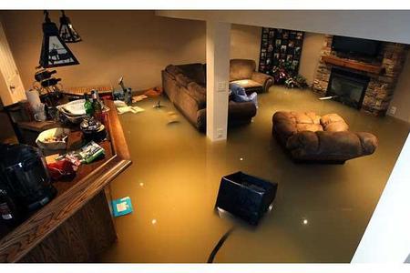 Lincoln Flood Damaged Property Removal & Disposal Company | LNK Junk Removal