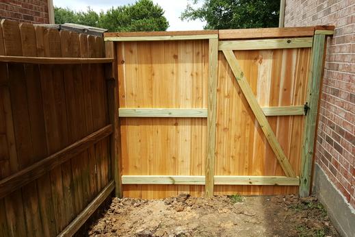 Reliable Fence Repair Service and cost near North Las Vegas Nevada | McCarran Handyman Services