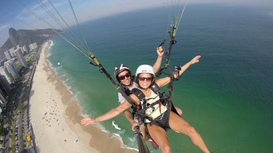 paragliding tandem flight in rio de janeiro