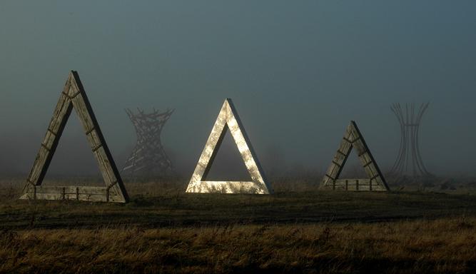 60 Degrees, Boora Convergence and Cycles at Sculpture in the Parklands,