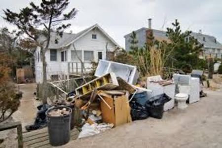 Deck Removal Deck Disposal Deck Demolition Service and Cost In Lincoln NE | LNK Junk Removal