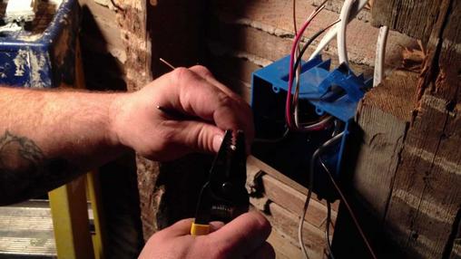 LIGHTING, FANS, SWITCHES AND OUTLETS SERVICES IN LINCOLN NE LINCOLN HANDYMAN SERVICES