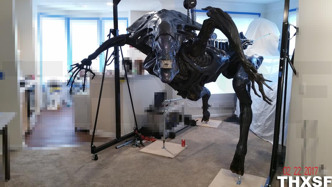 Life Size Queen Alien