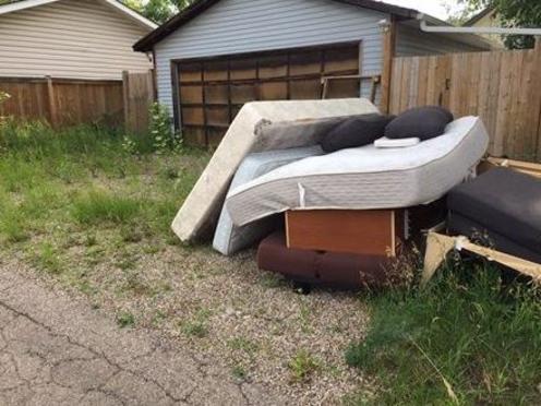 Local Mattress Pick Up Services in Omaha NE | Omaha Junk Disposal