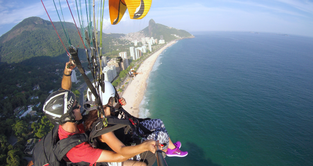 paragliding in rio