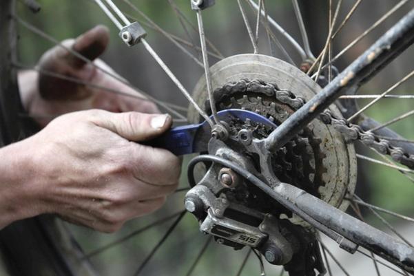 Omaha Bicycle Repair Services and Cost Mobile Bicycle Tune up and Maintenance |Mobile Auto Truck Repair Omaha