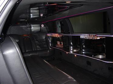 Expedition Limousine 14 passenger