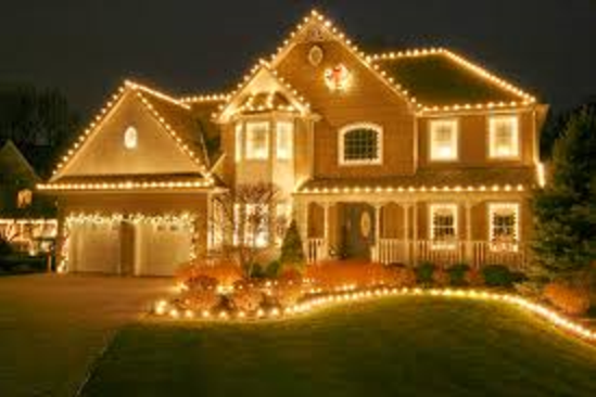 Holiday Light Installation Services and Cost| Lincoln Handyman Services