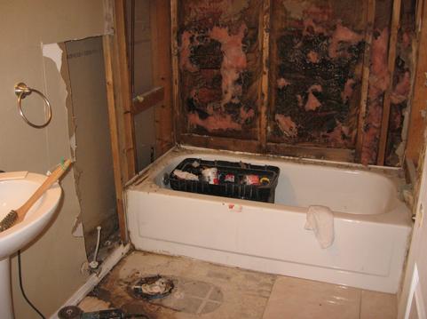Bathroom Demolition And Construction Waste Hauling Services In Omaha NE | Omaha Junk Disposal