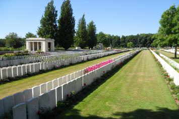 British wars 1 Cemetery Bailleuil
