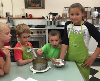 sturbridge sip brush ma paint bar parties birthday