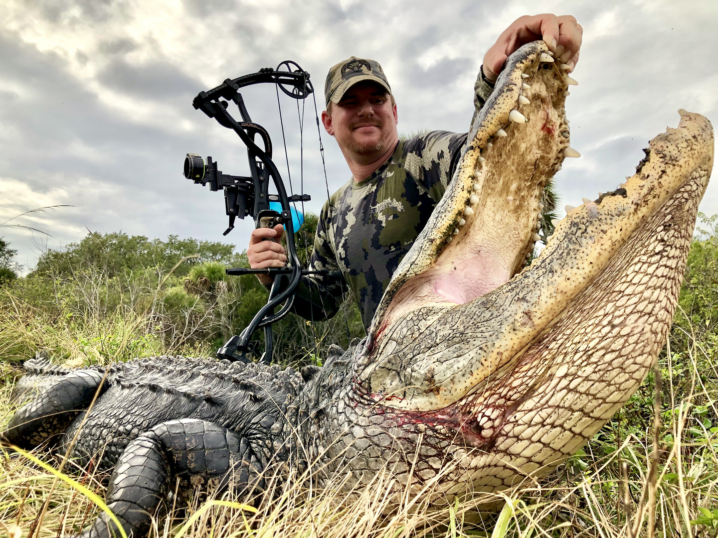 Florida Gator Hunting  Florida Bowfishing Adventures