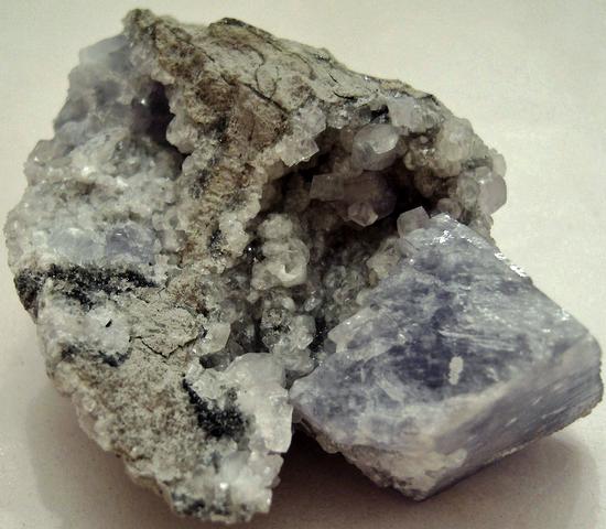 CELESTINE Celestite, CALCITE, STRONTIANITE - Meckley's Quarry, Mandata, Northumberland County, Pennsylvania, USA