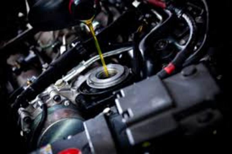 Mobile Fluid Services and Cost Mobile Fluid and Maintenance Services Omaha NE | FX Mobile Mechanic Services