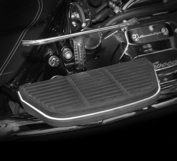 HEEL GUARD, CARL MILES 8100RL (RIGHT or LEFT side), Chrome Passenger