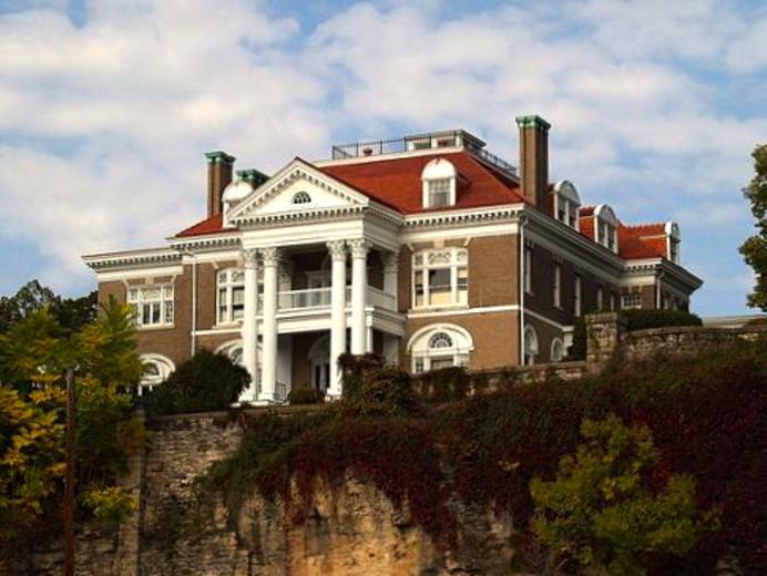 Rockcliffe Mansion in Hannibal Missouri