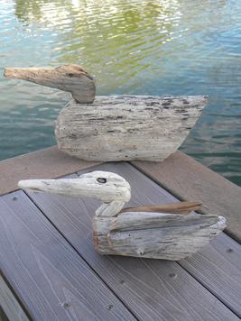 Easy DIY Driftwood Ducks. www.DIYeasycrafts.com