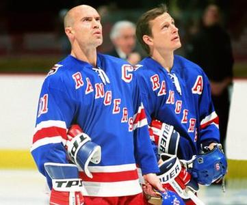 Rangers to retire Ratelle's 19, Flyers to retire Lindros' 88