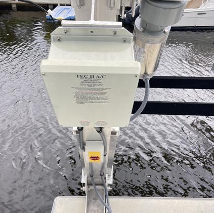 Neptune 20,000 lb. G3 Elevator