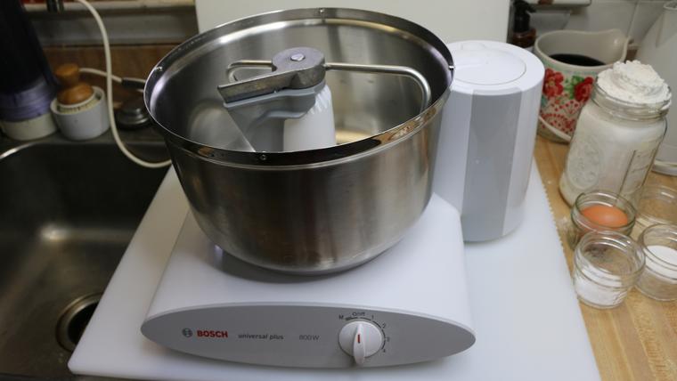 Bosch Styline MUM5 Mixer Demonstration - Cinnamon Rolls 