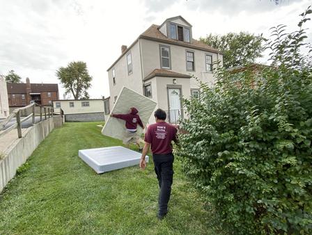 mattress disposal mattress removal mattress pick up Omaha Nebraska junk hauling service