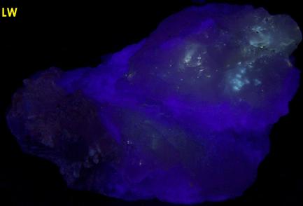 fluorescent FLUORITE, CALCITE, CHALCOPYRITE, Minerva No. 1 Mine (Ozark-Mahoning No. 1 Mine), Ozark-Mahoning group, Cave-in-Rock Sub-District, Illinois - Kentucky Fluorspar District, Hardin County, Illinois, USA