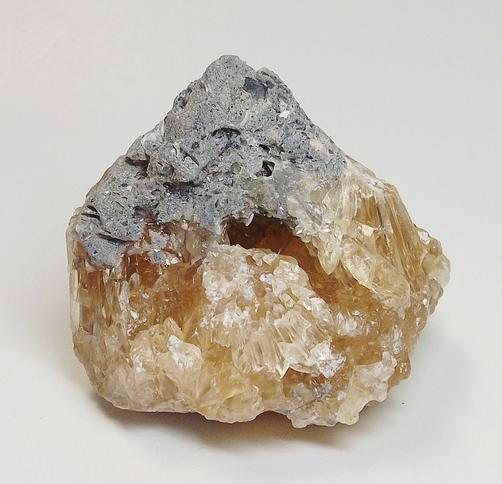 Fluorescent & Phosphorescent Calcite Rucks pit Florida