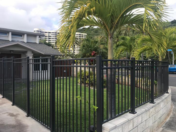 aluminum fence and gates