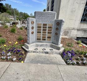 Community Pride Monument Garden Project by Kathi Lishman and Cary Friar. Placerville, California. Photo by Josette Johnson