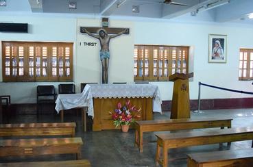 Mother House Kolkata (Timings, History, Entry Fee, Images, Built by & Information)