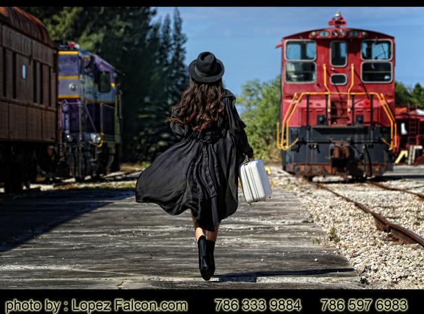 Quinces Miami Qinceanera train Station trains photo shoot Quinces Photography Sweet 15 quinceanera photographer