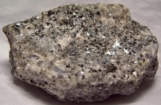 SW LW fluorescing Plagioclase Albite Anorthite, scapolite, biotite mica, corundum sapphire, York River, Dungannon, Hastings, Ontario, Canada