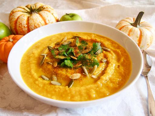 GINGER TURMERIC BUTTERNUT SQUASH SOUP