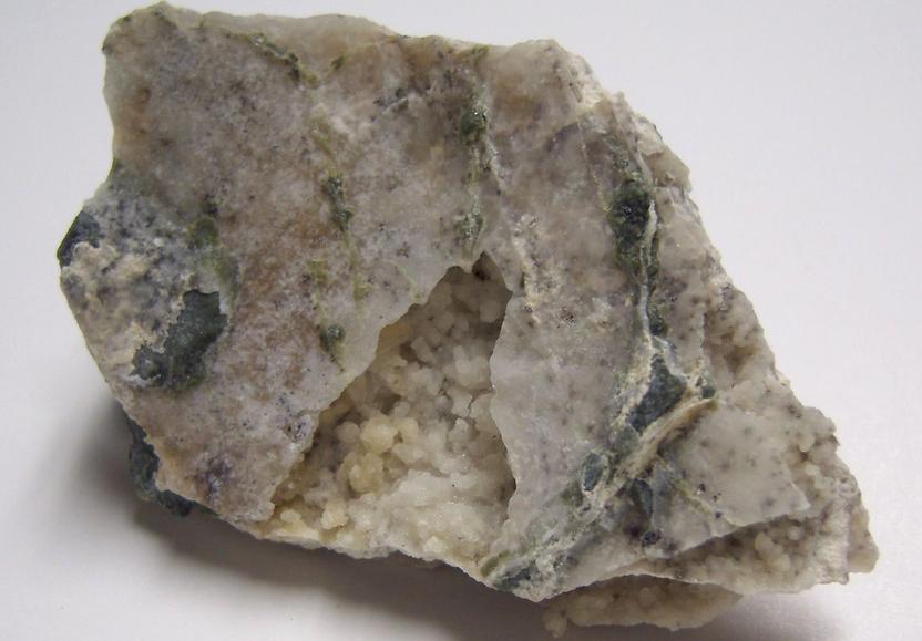 fluorescent CHALCEDONY and MAGNESITE - Bare Hills Serpentine Quarry East, Bare Hills, Baltimore County, Maryland, USA - for sale