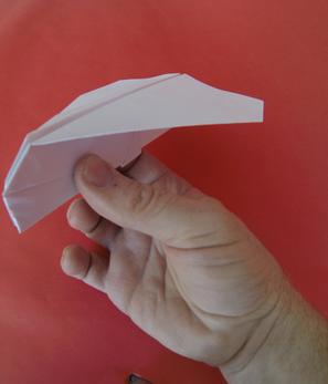 How to make Paper Airplanes and Origami. www.DIYeasycrafts.com