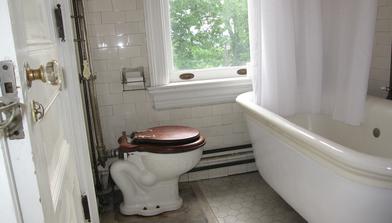 Original bathroom at Rockcliffe Mansion Hannibal Missouri