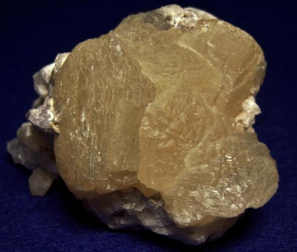 fluorescent SW LW Witherite, fluorite, calcite, sphalerite, Minerva No. 1 Mine, Ozark-Mahoning Group, Cave-in-Rock Sub-District, Illinois Kentucky Fluorspar District, Hardin County, Illinois