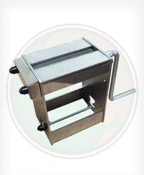 Fine Cut Tobacco Shredder -Make your own fine cut tobacco with this fine cut whole leaf tobacco shredder