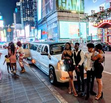Red Hummer Rental NYC from $175 • Best Luxury Car & Limo Service