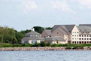 Hotels Walleye Encounters