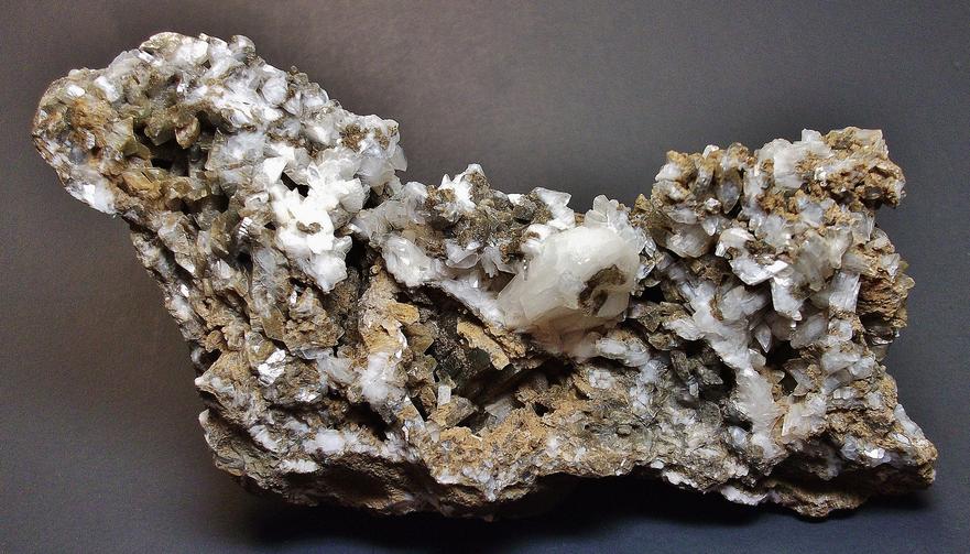 Heulandite crystals - Teigarhorn, Eastern Region, Iceland