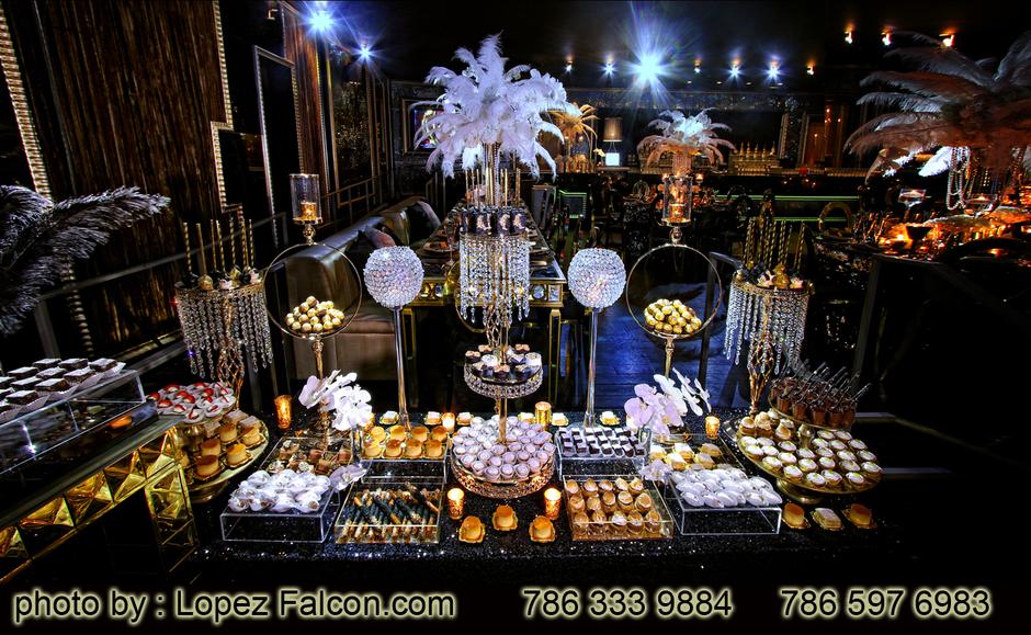 Great Gatsby themed Cake Quinceanera 1920's quinces great gatsby themed Table centers dresses Great Gatsby Quinceanera Photo Shoot The Great Gatsby Custom Great Gatsby Quince cakes Great Gatsby Themed