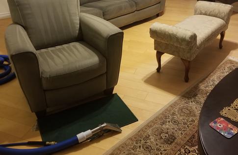 Sequence photos of upholstery cleaning | Halifax