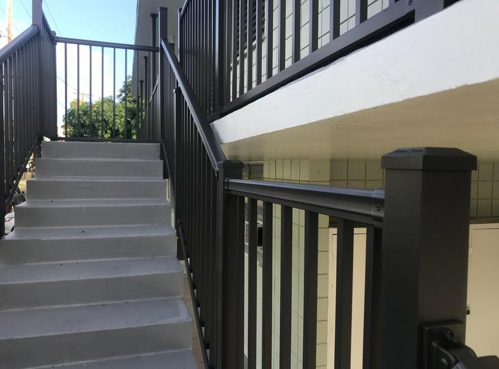 aluminum railing Hawaii, aluminum railing Honolulu, railing Honolulu, deck Hawaii, decks Hawaii, Oahu aluminum railings, Oahu decks, decks, aluminum railings, railings, Oahu, Island railing, island railing and gates, island gates, island view