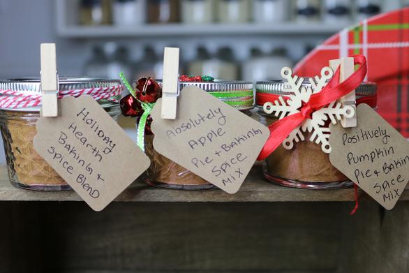 Noreen's Kitchen Apple Pie Spice and Baking Blend