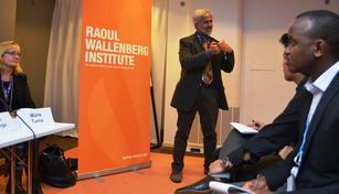 Lyal S. Sunga in Gotheburg Sweden