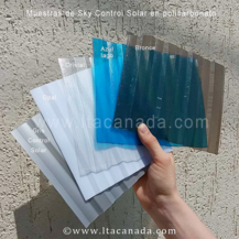 Teja Sky Control Solar en policarbonato de color gris control solar, opal, cristal, azul y bronce