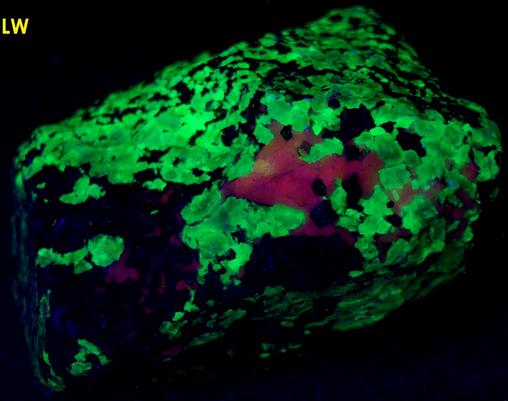 fluorescent CALCITE, phosphorescent WILLEMITE with FRANKLINITE, Sterling Mine, Sterling Hill, Ogdensburg, Franklin Mining District, Sussex County, New Jersey, USA, type locality