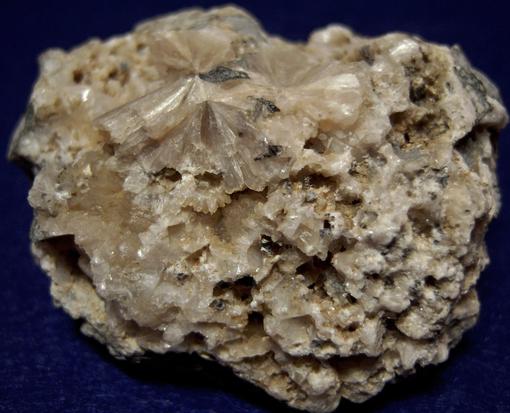 STILBITE crystals - Teeter's Quarry (Valley Quarry), Gettysburg, Adams County, Pennsylvania, USA